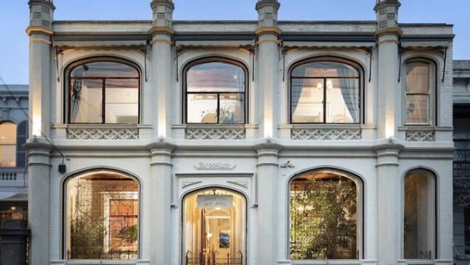 Brooklyn, Fitzroy four star hotel to close after weekend auction