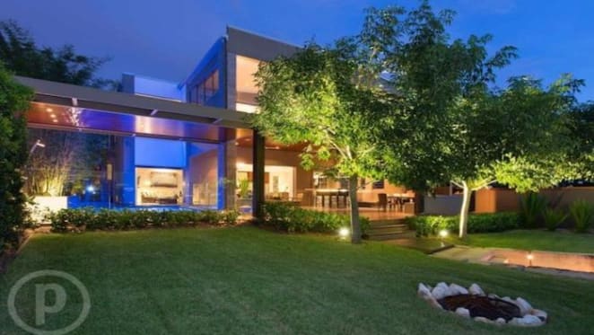 City-view Bulimba home, the Lungo Il Fiume, sold