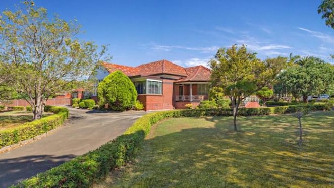Hewlett Packard sites listed in Sydney and Melbourne