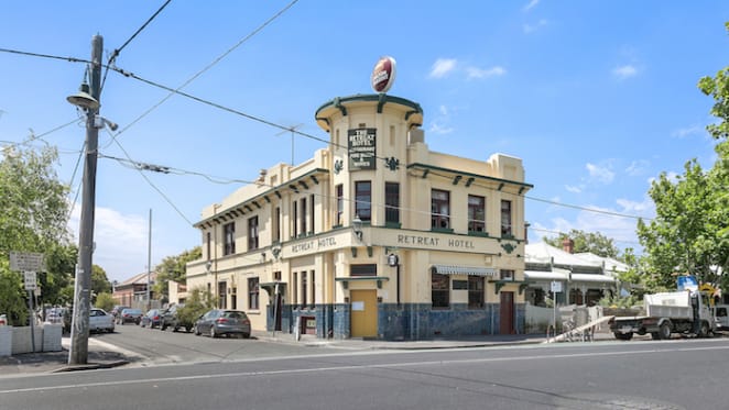 Historic Abbotsford hotel, The Retreat listed