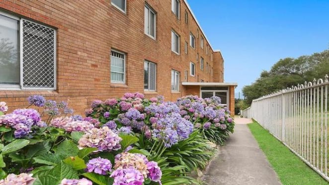 Fox Sports commentator Braith Anasta buys Coogee apartment