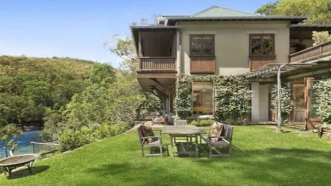 McKinsey Middle East senior partner sells at Cottage Point