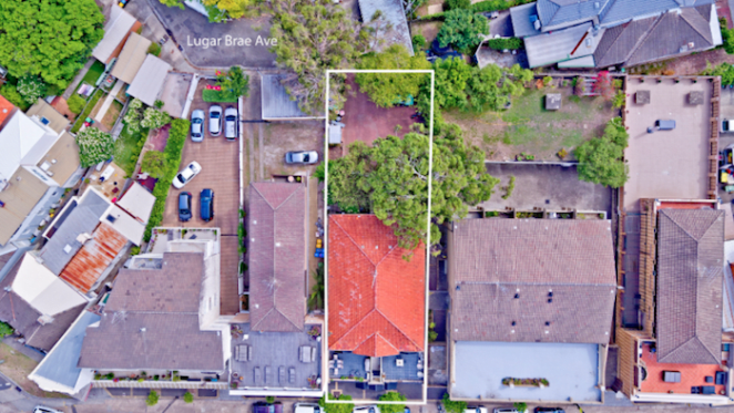 Mixed-use block of four units in beachside Bronte fetches $6.2 million at auction