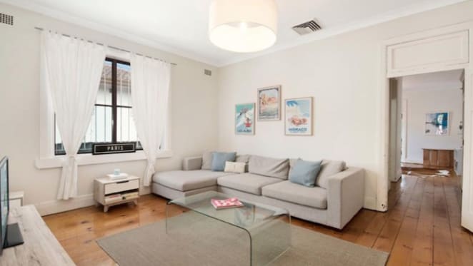 Millionaire matchmaker buys back into Bondi