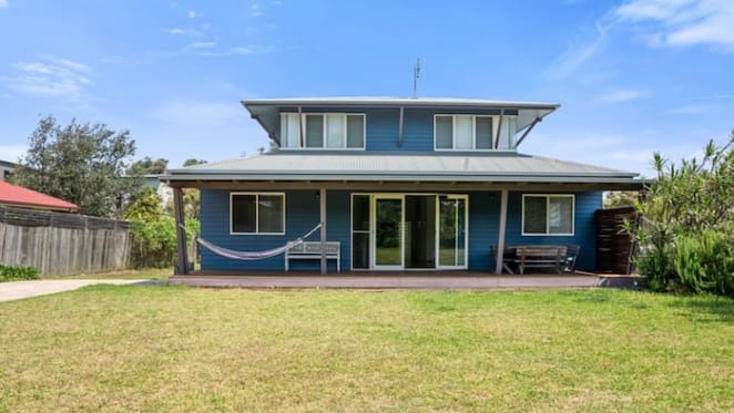 Today's Georgie Gardner lists South Coast holiday home