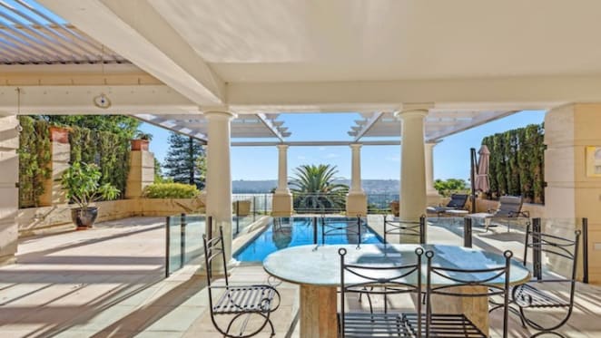 McGrath chief executive Geoff Lucas buys half a Palladian villa in Bellevue Hill