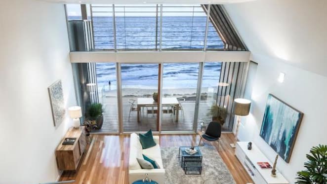 Hove trophy penthouse in boutique building listed