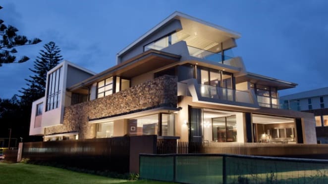 Gold Coast horse owner David Henderson downsizes