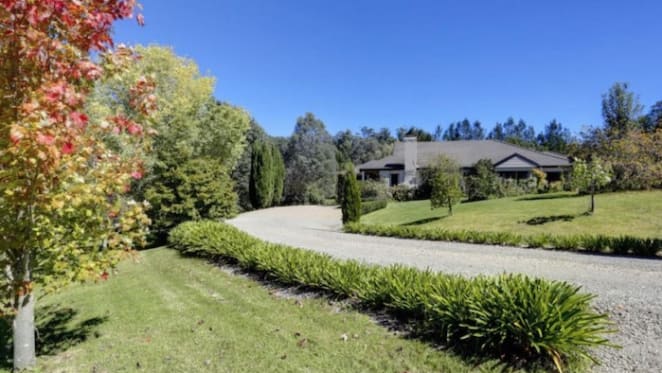 John Hewson buys back in the Southern Highlands