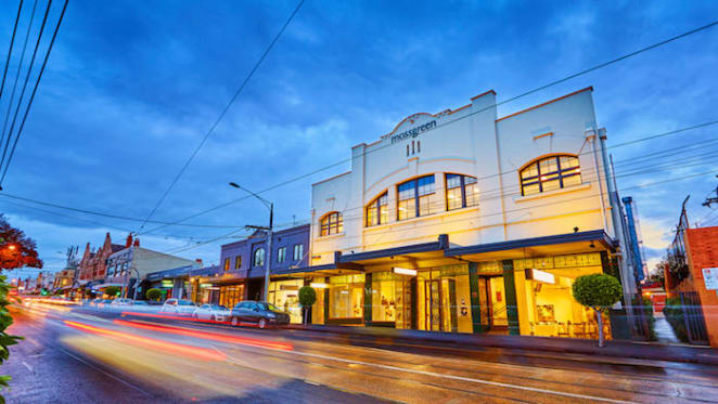 Stored Mossgreen art and antique rental and insurance liability issue flares