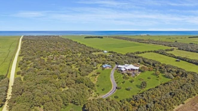 Round the Twist creator Paul Jennings sells coastal 21 ha Warrnambool home