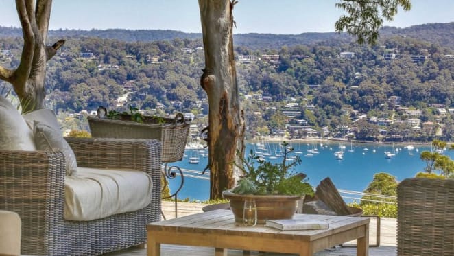 No sale yet for Richard Roxburgh and Silvia Colloca at Bilgola Plateau
