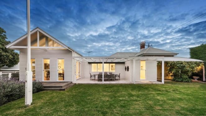 Luxury Portsea trophy home Lochee hits the market