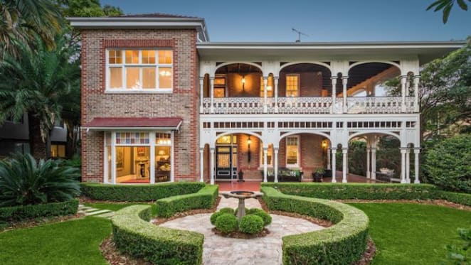 Buyer back out puts Mosman mansion back on the market
