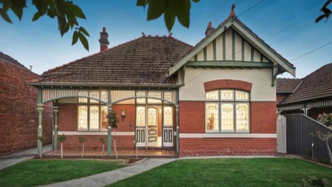 Poet's Corner, Moonee Ponds auction sale