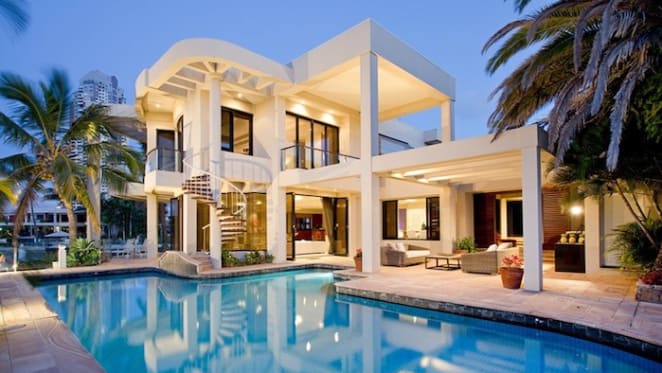 Transport tycoon Clive Thomas lists on Paradise Waters