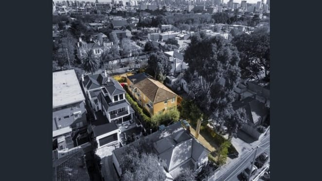 Block of five Prahran apartments sells for $3.6 million.