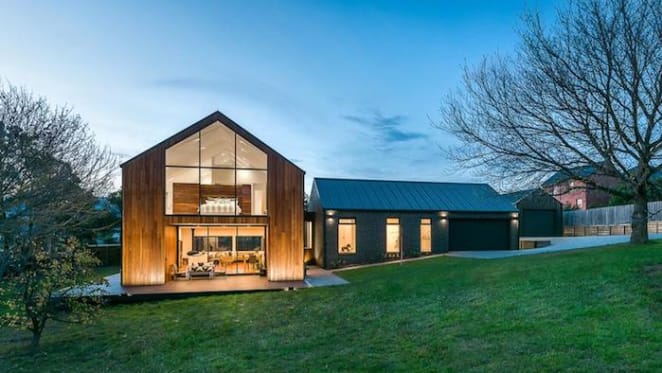 Award-winning Richmond, Tasmania family trophy home listed