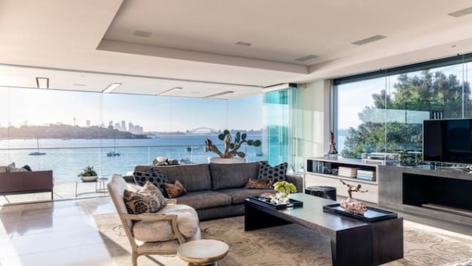 Weekend auction success rates remain resilient, but no record auction sale on Rose Bay