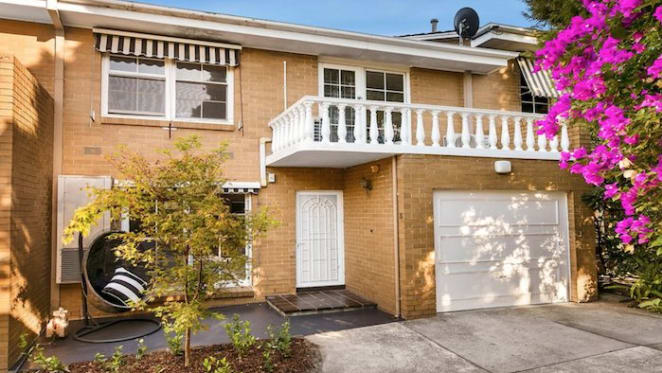 Jarrad Waite's Strathmore listing attracts no bids despite price decline indications