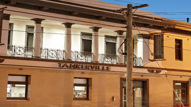 Mazen Tabet lists Tankerville Arms, Fitzroy pub
