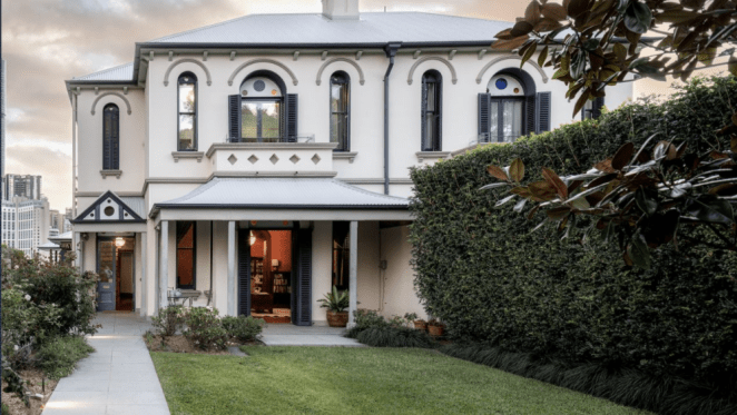 Silverwells, heritage property in Kangaroo Point listed