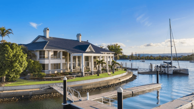 Sovereign Islands trophy home listed