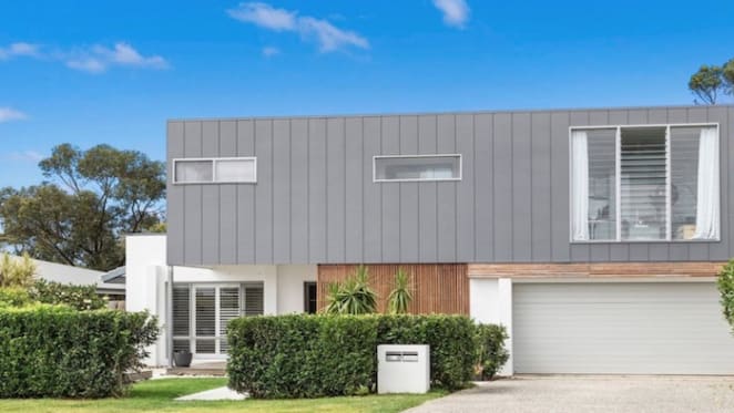 Chris Hemsworth clan continues Byron Bay buy up