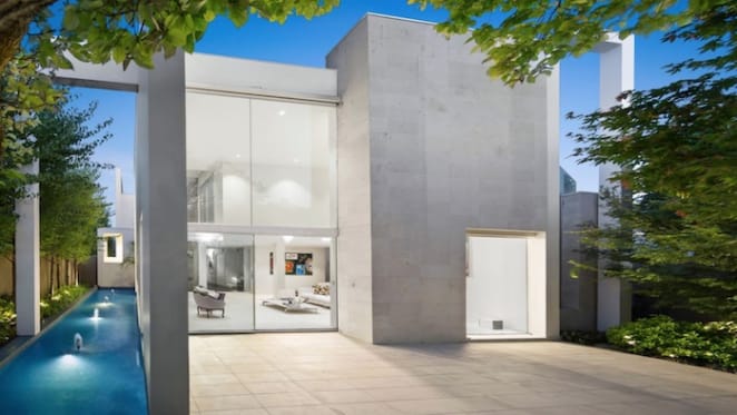 Naomi Triguboff Travers sells designer Toorak home