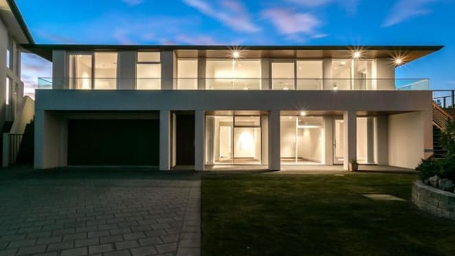 $1 million Victor Harbor home offering by mortgagees