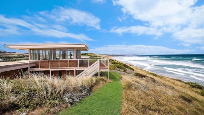 Seaside Warrnambool trophy home with high water mark title sold