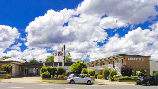Queanbeyan motel listings see keen buyer activity