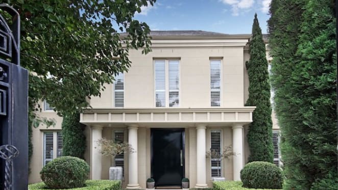 Shane Warne seeks to flip his Brighton home