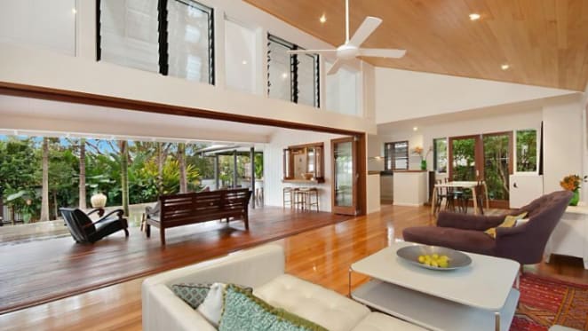 Rich Lister Tony Quinn buys in Byron Bay