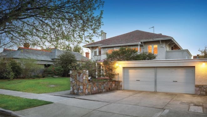 Armadale trophy home site listing sees possible $2.1 million price fall