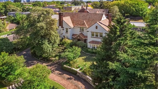 Armadale's Tudor Lodge sold by Cox Plate-winning Dibb family