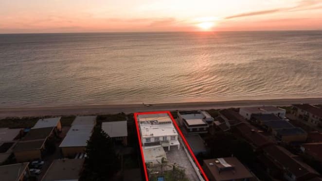 Aspendale beachfront trophy home sells
