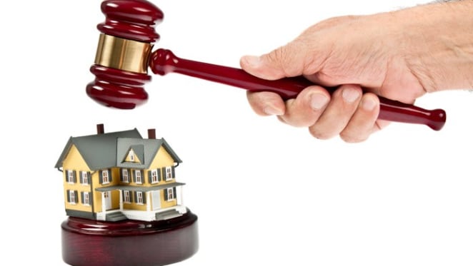 Victorian real estate customers stuck in limbo: Dan White