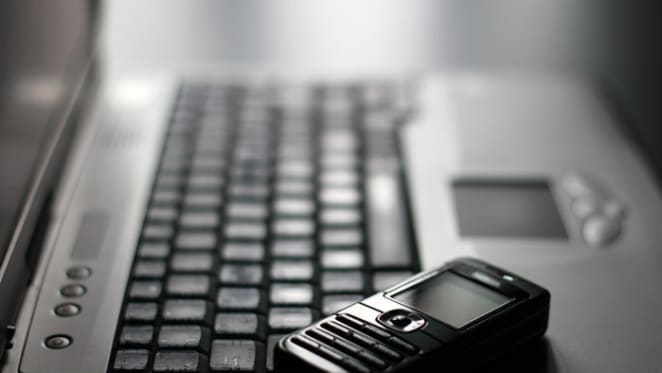 Settlement conveyancing con by scammers triggers warning to property sellers