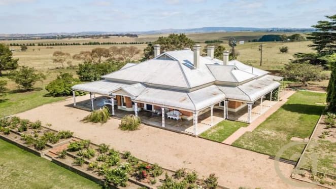 Alloway Bank, Bathurst sells after nearly three years on the market