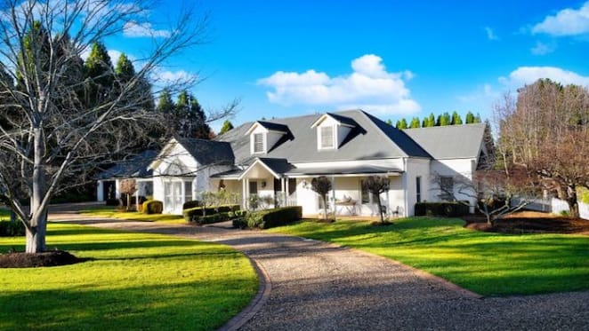 Children's clothing doyenne Terry Berry lists Southern Highlands retreat