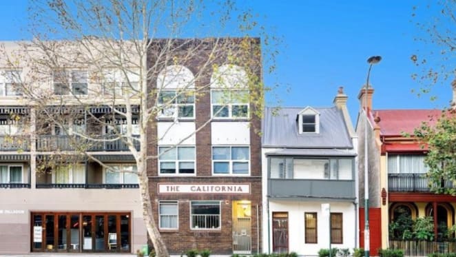 Darlinghurst boarding house California for sale