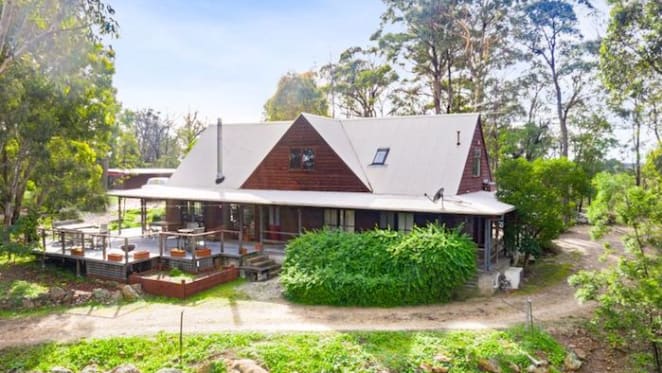 Former Canyonleigh retreat of late entertainer Graham Kennedy sells
