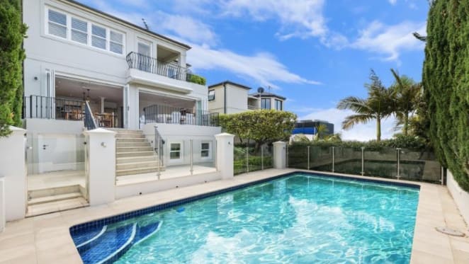 Rabbitohs star Sam Burgess seeking eastern suburbs upgrade