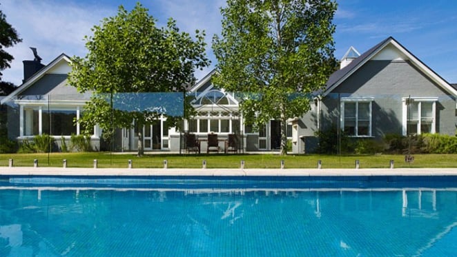Michael Clarke drops asking price to $5 million for Round Hill