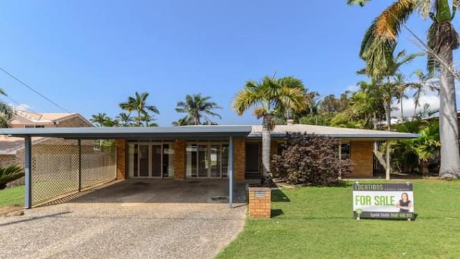 No price growth for Clinton, Queensland three bedroom house sold by mortgagee