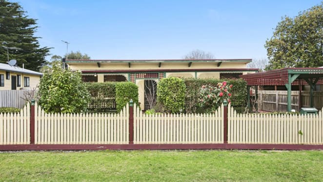Cowes tops list of Victoria's top spots for 'distressed' unit offerings