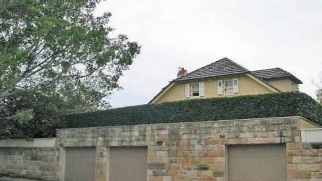 Russell Crowe and Danielle Spencer sign off Rose Bay property settlement