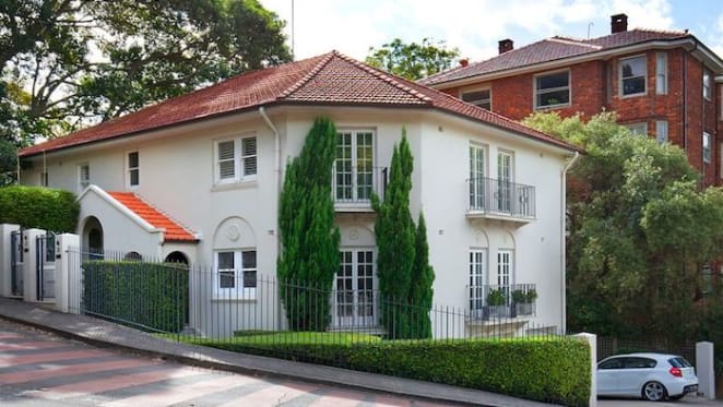 Stuart Laundy's ex-wife Rachel buys in Darling Point