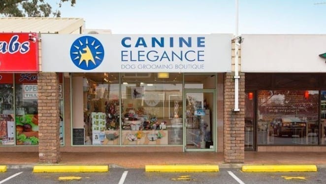 Doncaster retail sells at $860,000